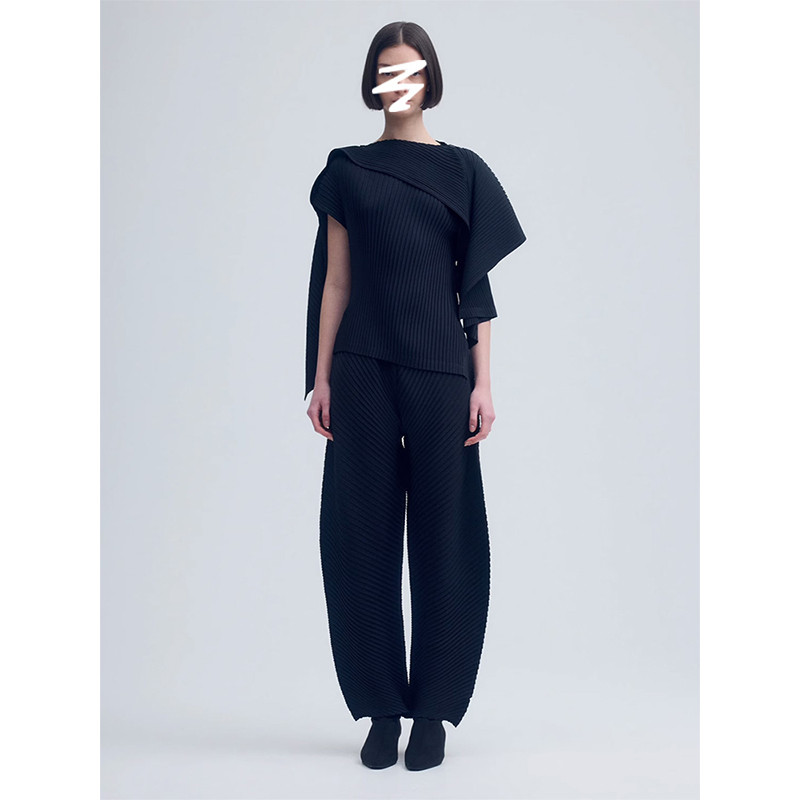 มิยาเกะจีบชุดฤดูใบไม้ร่วงผู้หญิงAll-Matchสีทึบสบายๆขนาดใหญ่กางเกงเอวสูงหลวม