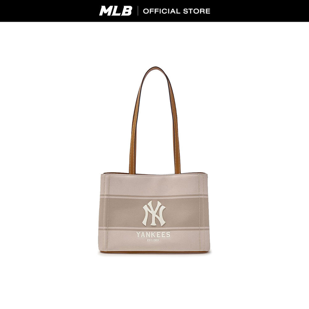 MLB กระเป๋าสะพายไหล่ ยูนิเซ็กส์ Unisex Varsity Lettering Logo Canvas Shoulder Bag รุ่น 3ABQB015N 50CRS สีครีม