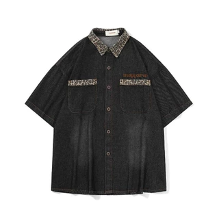 MNO.9 เสื้อเชิ้ตแขนสั้น ผู้ชาย ผ้ายีนส์ short-sleeved shirts A10 คอปกลายเสือ มีกระเป๋าหน้าอก ปักอักษร เสื้อเชิ้ตเกาหลี
