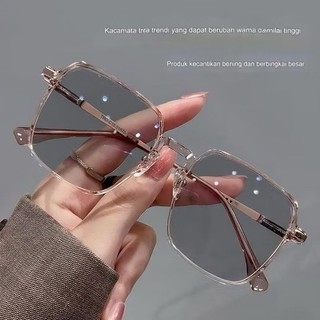 Kacamata Lensa Photocromic Anti Radiasi Wanita Kacamata Bingkai Kotak Titanium Anti UV 2 In 1 Fotocromic HK-ARPT005
