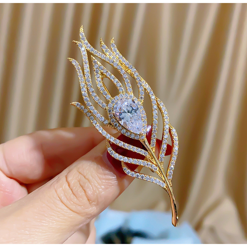 Feather เข็มกลัดสไตล์ญี่ปุ่นสไตล์เกาหลีสไตล์ใหม่ Unisex All-Match เครื่องประดับแฟชั่นเสื้อกันหนาวเสื้อถัก Headscarf Pin