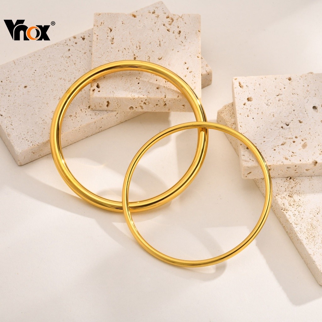 VNOX วีน็อกซ์ สร้อยข้อมือกําไลข้อมือสแตนเลสซ้อนเรียบสําหรับผู้หญิง,เครื่องประดับมินิมอลชุบทองไม่ซีดจาง