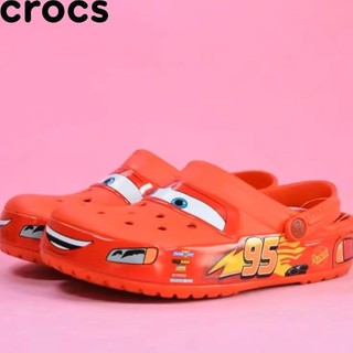 Sandal Cross Mcqueen Dewasa Uniseks Sepatu Lubang Mobil Ujung Tertutup Kelas Caro  Pantai Anti-selip Pria