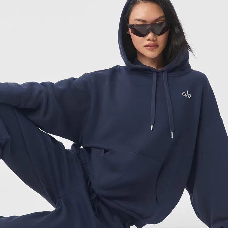 Alo Yoga เสื้อฮู้ดแจ็คเก็ตกีฬาสตรี แขนยาว ใส่สบาย เนื้อผ้ายืดหยุ่นระบายอากาศดี สำหรับโยคะ วิ่งออกกำลังกาย และสวมใส่ทั่วไป