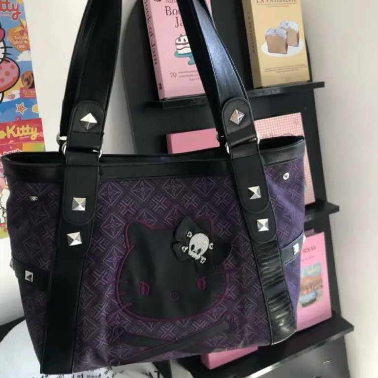 Hello Kitty Vintage Purple Handbag Y2K Gothic Style Multifunctional Underarm Tote Bag แฟชั่นหวานและเผ็ด