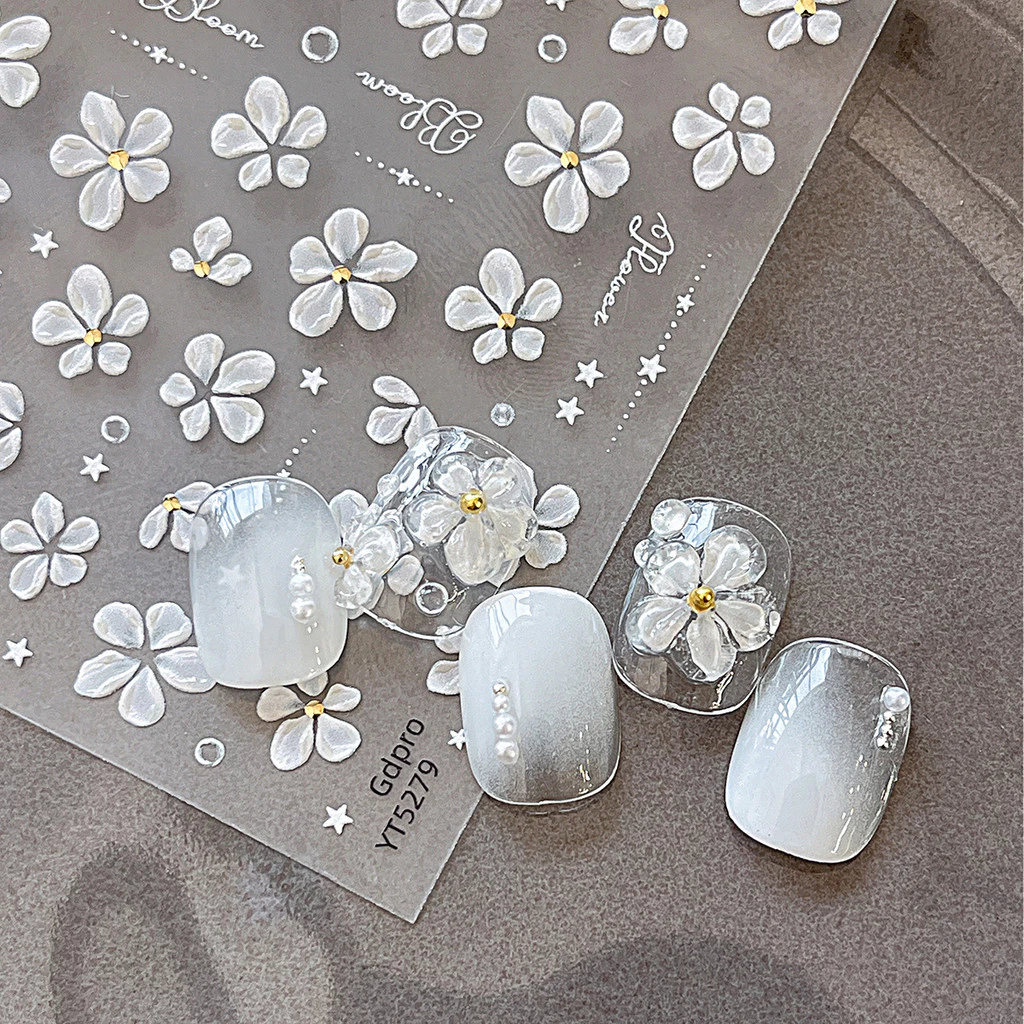Jelly Five-Petal Flower Nails Sticker 2025 สไตล์ใหม่คริสตัลไม่สม่ําเสมอเพชรดอกไม้สีขาวกาวตกแต่งเล็บ