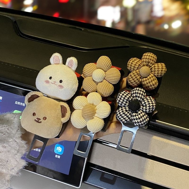 2 ชิ้น หัวเข็มขัดนิรภัยรถยนต์ หัวเข็มขัดนิรภัยการ์ตูนหมีน่ารัก สําหรับสาว ๆ