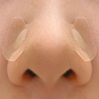 Anti-snoring ปรับปรุง Sleep Quality แผ่นแปะหายใจจมูก-เพิ่ม Air Intake แม่เหล็กดูดแถบจมูกเครื่องมือความงาม