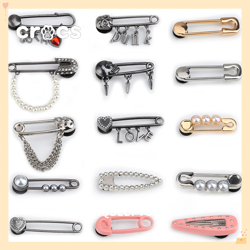 Crocs Jibbitz Metal pin Jibbitz Metal DIY รองเท้าหลุมอุปกรณ์เสริม charm crocs หมุดโลหะตัวอักษรหัวเข็