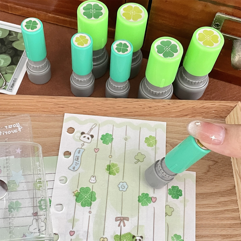 Ins Four Leaf Clover Ink Stamp DIY สมุดภาพการ์ดอวยพรของขวัญตกแต่ง