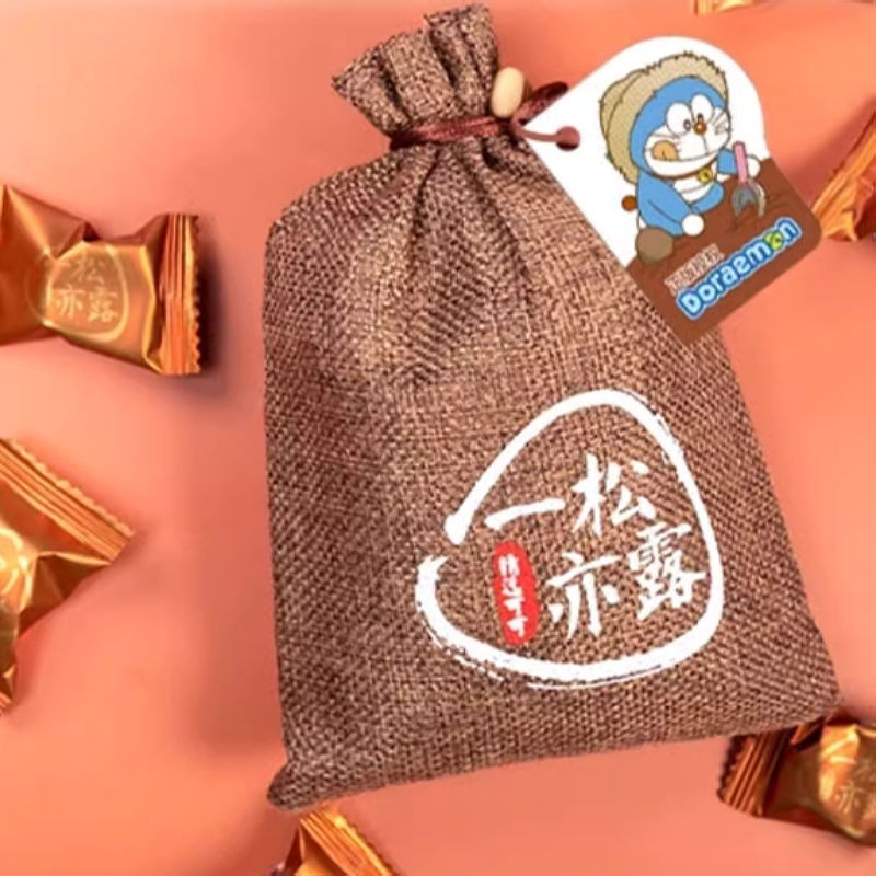 Jibaidi Yisong Yisong Doraemon Co-branded Bag Truffle Shape Chocolate Casual Snacks รสนม Jibaidi Yis
