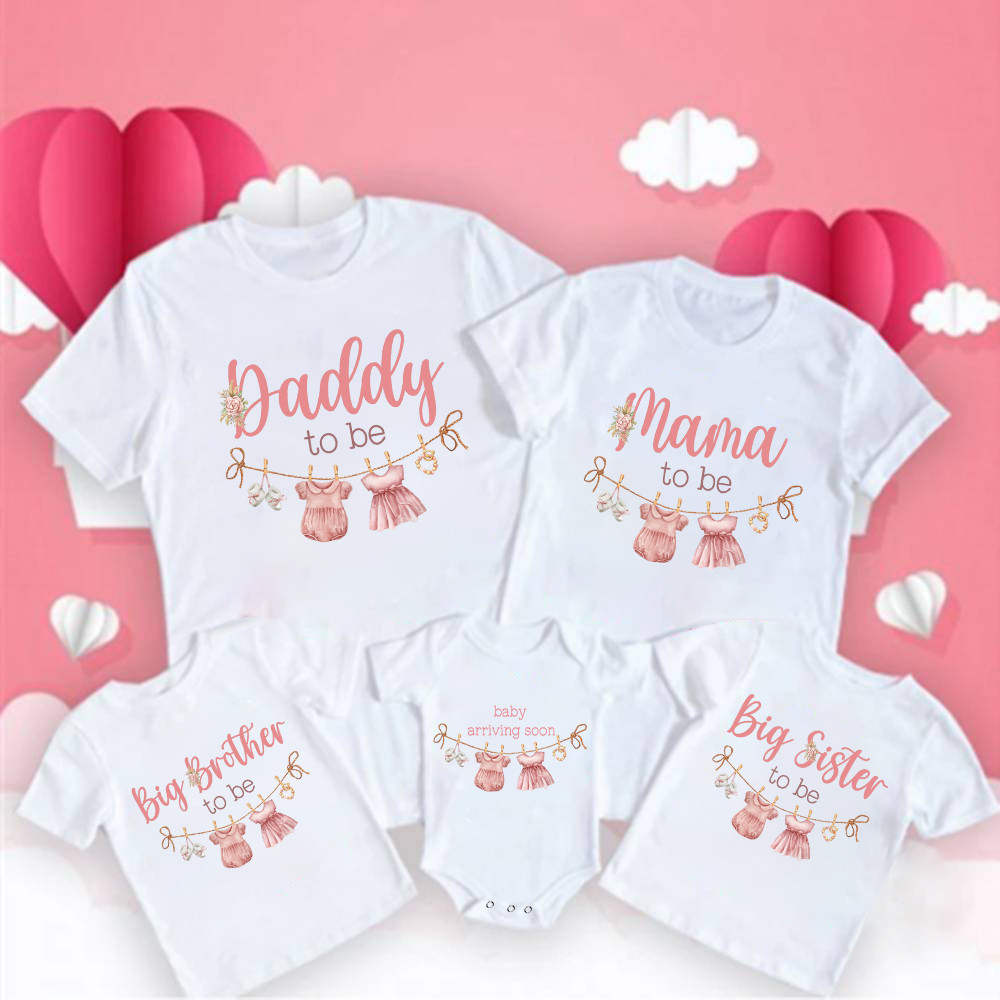พร้อมส่ง&COD RINA STUDIO เสื้อผ้าพ่อแม่ลูก เสื้อยืดจับคู่ครอบครัว Daddy Mommy Sister Brother เสื้อยืดแขนสั้นคอกลม