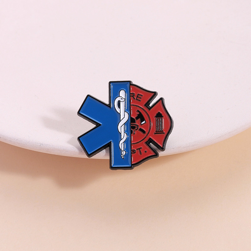 ปฐมพยาบาลนักผจญเพลิง EMT เข็มกลัดพนักงานทางการแพทย์ชีวิตดาวโลหะขาเสื้อผ้ากระเป๋าเป้สะพายหลังตราอุปกรณ์เครื่องประดับของขวัญ