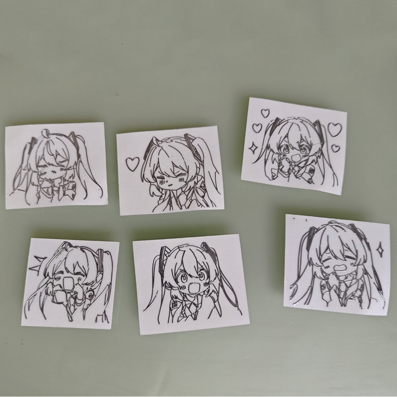 6 ชิ้น/เซ็ตอะนิเมะ Hatsune Miku โลหะสไตล์สติกเกอร์สําหรับโทรศัพท์มือถือ iPad โน้ตบุ๊คไดอารี่ตกแต่งเด็กเครื่องเขียนของขวัญ
