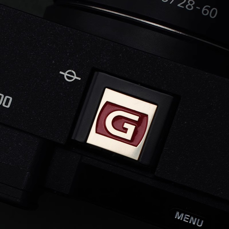 ฝาครอบรองเท้าร้อนโลหะเหมาะสําหรับ Sony ZVE10 กล้องรุ่นที่สองฝาครอบรองเท้าร้อน A7C รุ่นที่สอง A6400A7M4A7M3 A67006000 และรุ่นอื่นๆ
