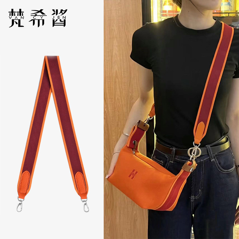 เหมาะสําหรับ Hs hermes hermes กล่องอาหารกลางวันกระเป๋า Transformation สายคล้องไหล่ Transformation หัวเข็มขัด One-Shoulder Messenger ผ้าใบกระเป๋ากว้าง