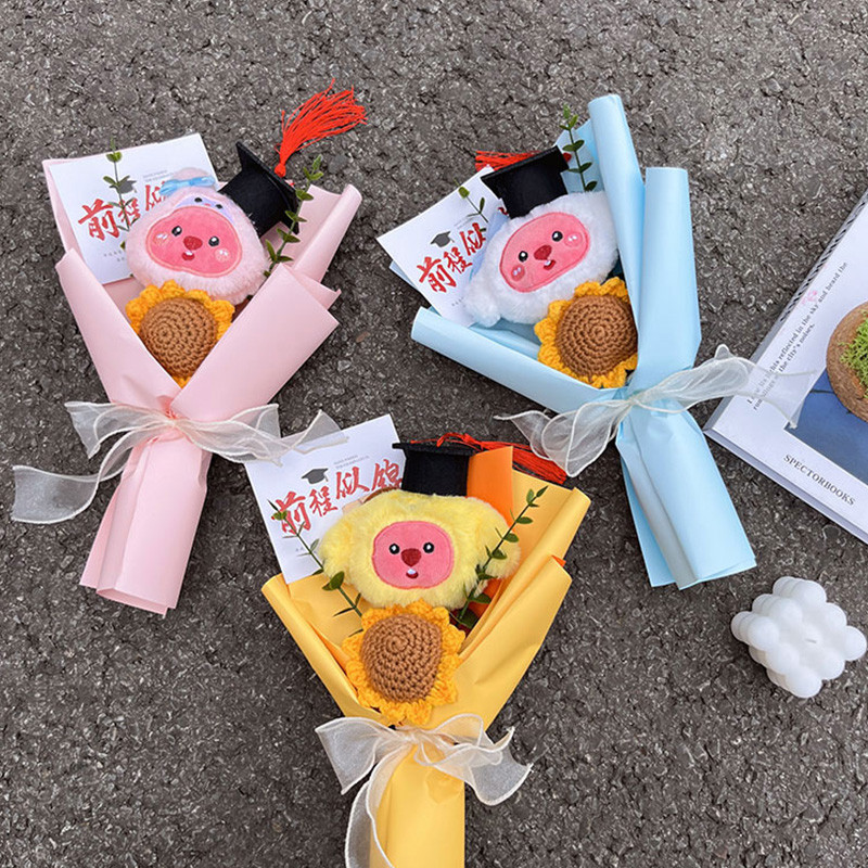 Creative Loopy Doctor Hat Bouquet ตุ๊กตาตุ๊กตาน่ารัก Kurumi ช่อดอกไม้จําลองของขวัญดอกไม้สําเร็จการศึกษาสําหรับเด็กผู้หญิง