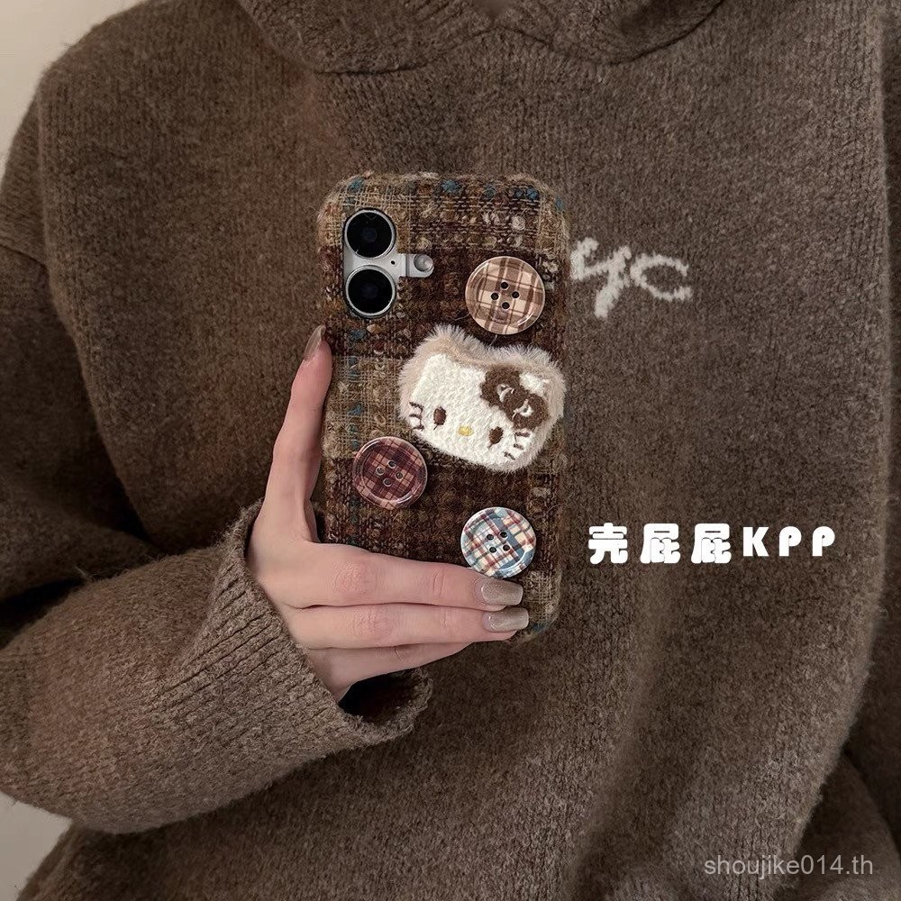ปุ่มตุ๊กตาสามมิติ KT เคสโทรศัพท์มือถือ Apple 16น่ารัก iphone15promax สามแพ็ค14กันกระแทก13นุ่ม12 cpwq