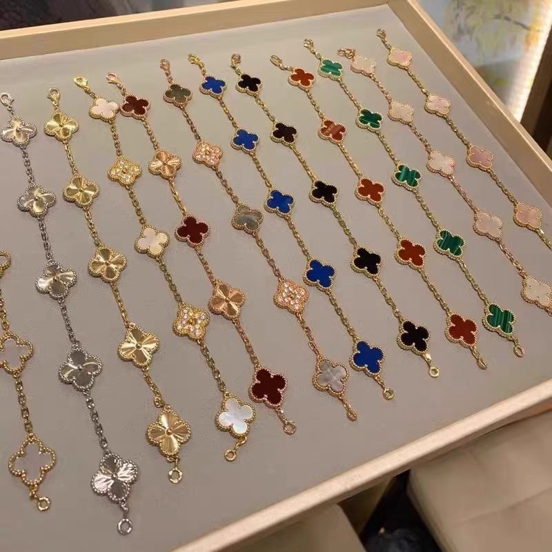 เกาหลีหลายสีโคลเวอร์สี่ใบสร้อยข้อมือเครื่องประดับนักเรียนหญิงของขวัญวันเกิด