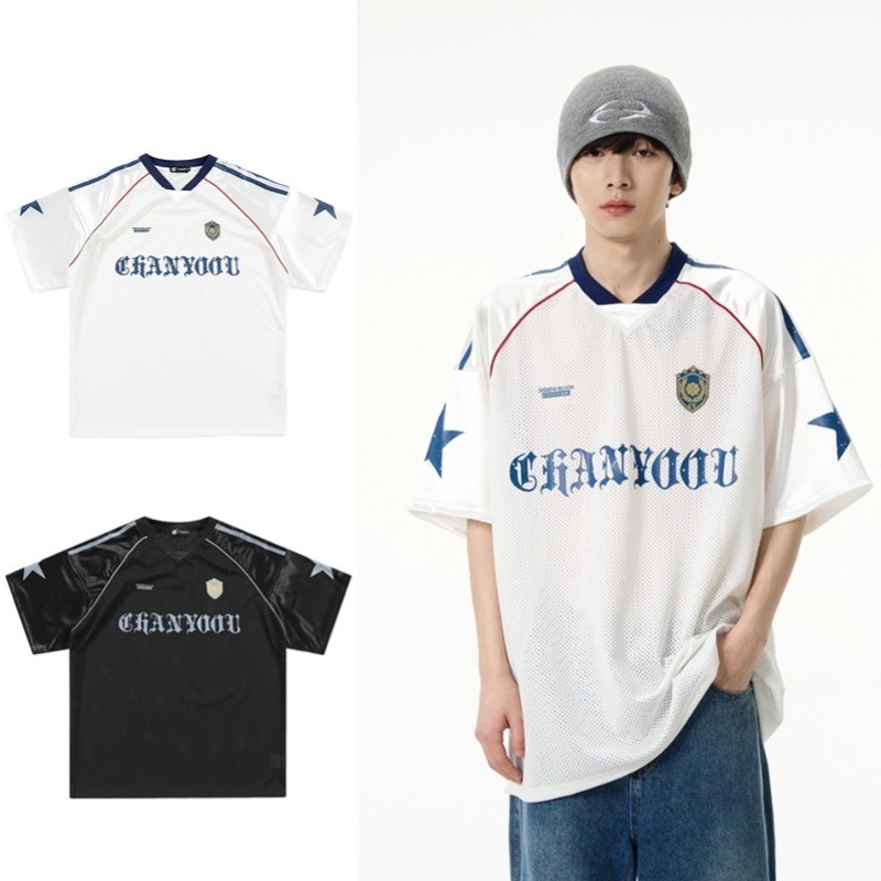 SUIKONE ซุยโคเนะ อเมริกันย้อนยุคสไตล์เป็นกลางจดหมายพิมพ์เสื้อยืดแขนสั้นฤดูร้อนระบายอากาศย์