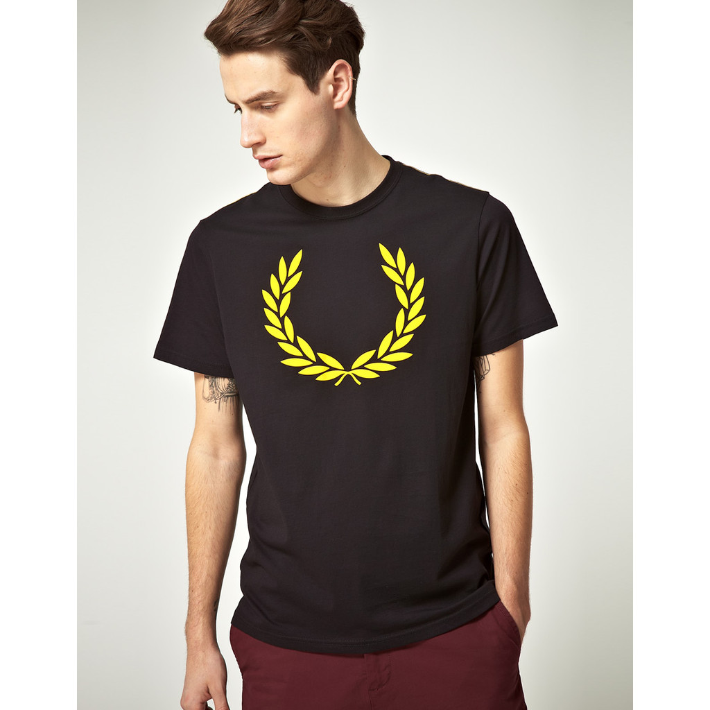 Fredpe เสื้อยืดแขนสั้นผู้ชายและผู้หญิง Casual Classic