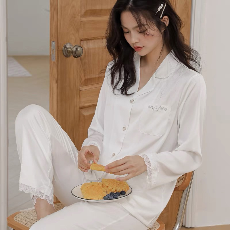 ผู้หญิง SATIN PAJAMA SET DIANE SALLY ENJOY LIFE LONG TROUSERS / DIANE SALLY SLEEPWEAR / WOMENS PAJAM