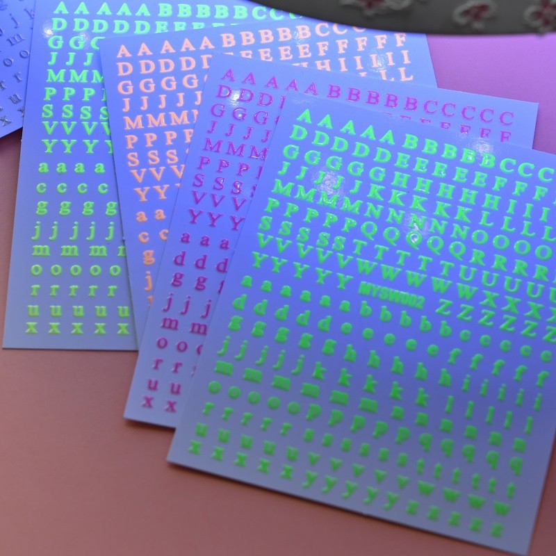 3D ตัวเลขตัวอักษรภาษาอังกฤษสติกเกอร์เล็บ DIY เล็บกาว Letter Decal ทองเงินที่มีสีสัน Word Slider เล็บ Art Decor