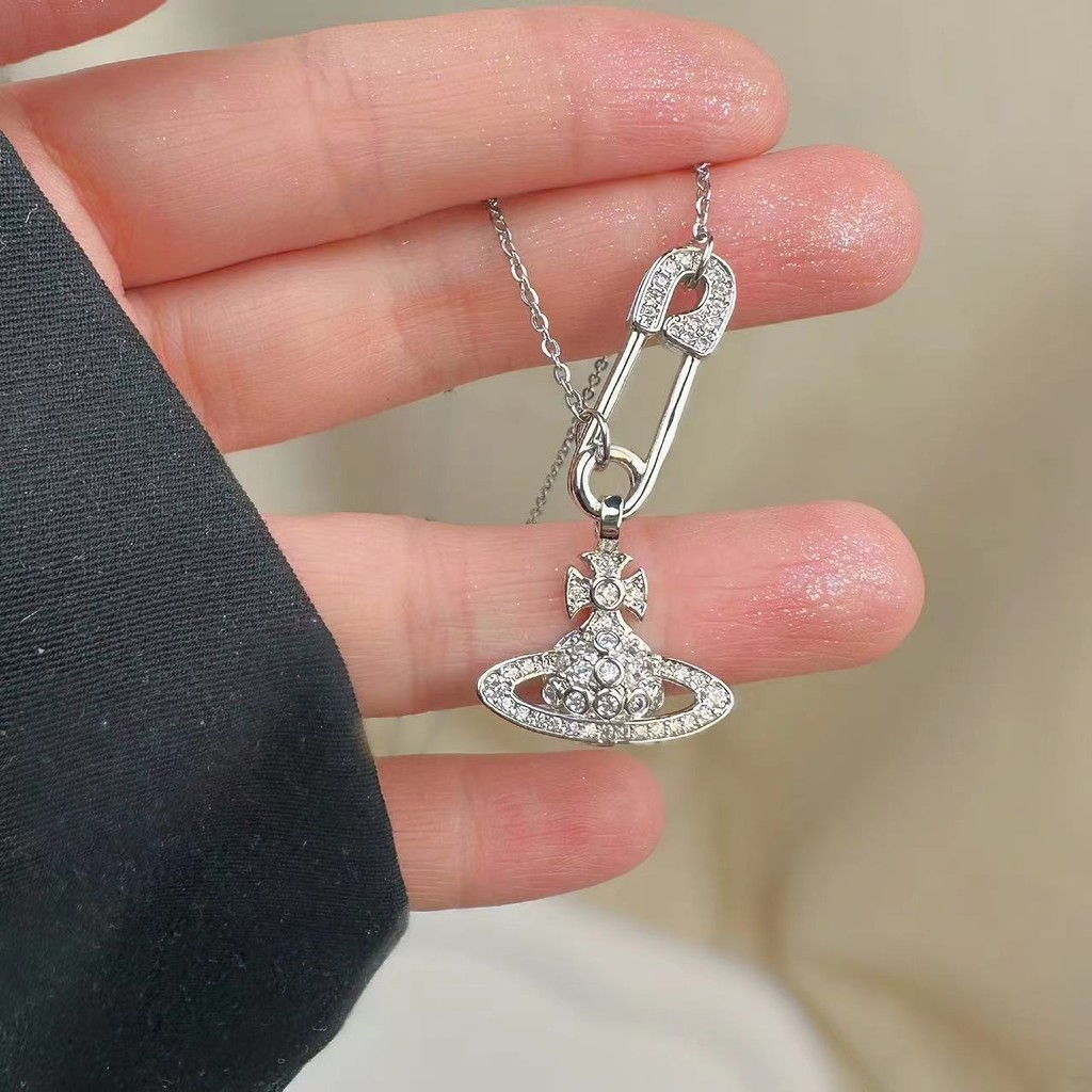 สไตล์ใหม่ Golden Diamond-Studded Mini Small Planet สร้อยคอเหล็กไทเทเนียม Non-Fade สาว All-Match หรูหราที่ไม่ซ้ำกัน อุปกรณ์เสริม - รูปที่ 4