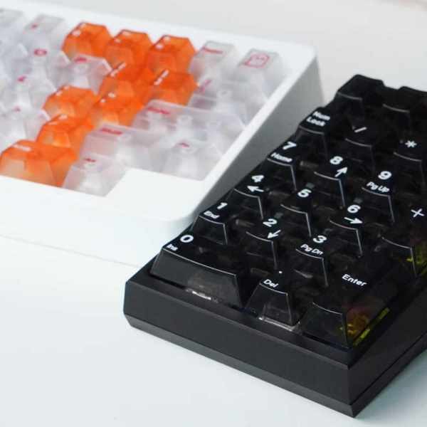 คีย์แคปใส keycap LeleLab Digital Fields และอาหารเสริมอวกาศ