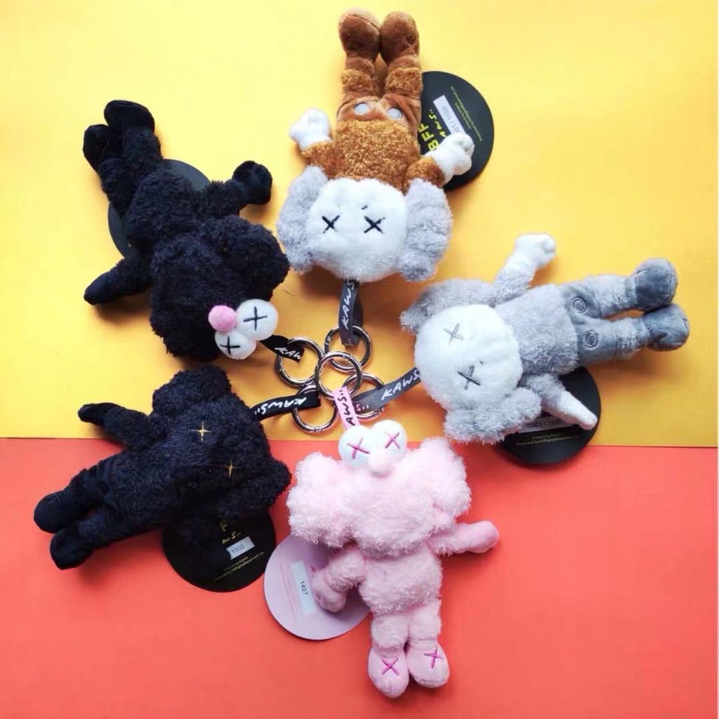 [ของขวัญคริสต์มาส] Kaws X BFF Doll ins Same Style Sesame Street Doll Plush Fresh Couple Keychain Bag