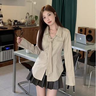 เสื้อเชิ้ตแขนยาวคอปกเอวทรงสลิมเสื้อเชิ้ตลายทางสไตล์วิทยาลัย