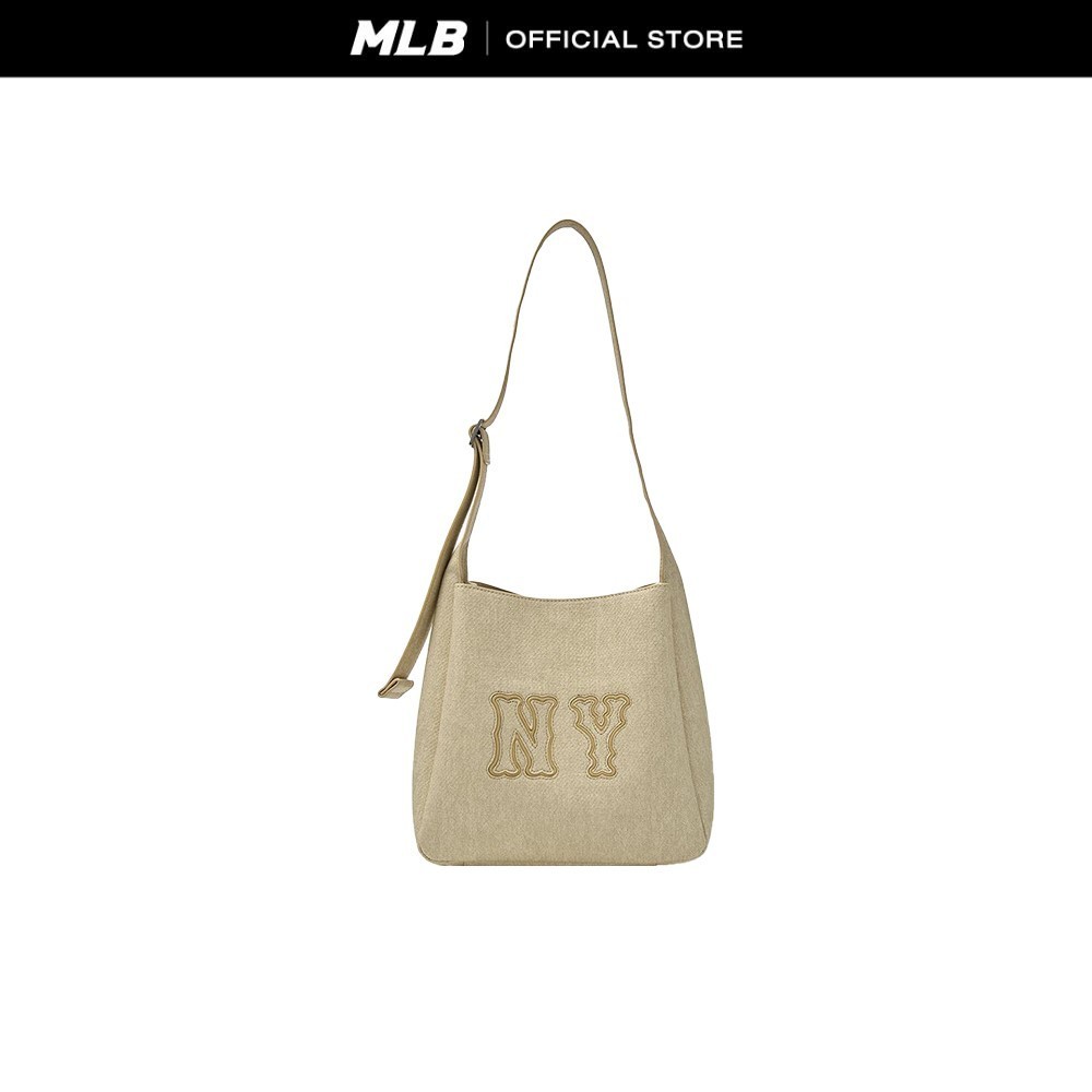 MLB กระเป๋าทรงบัคเก็ต ยูนิเซ็กส์ Denim Coopers Logo Bucket Bag รุ่น 3ABMBD15N 50CRD สีดาร์กครีม