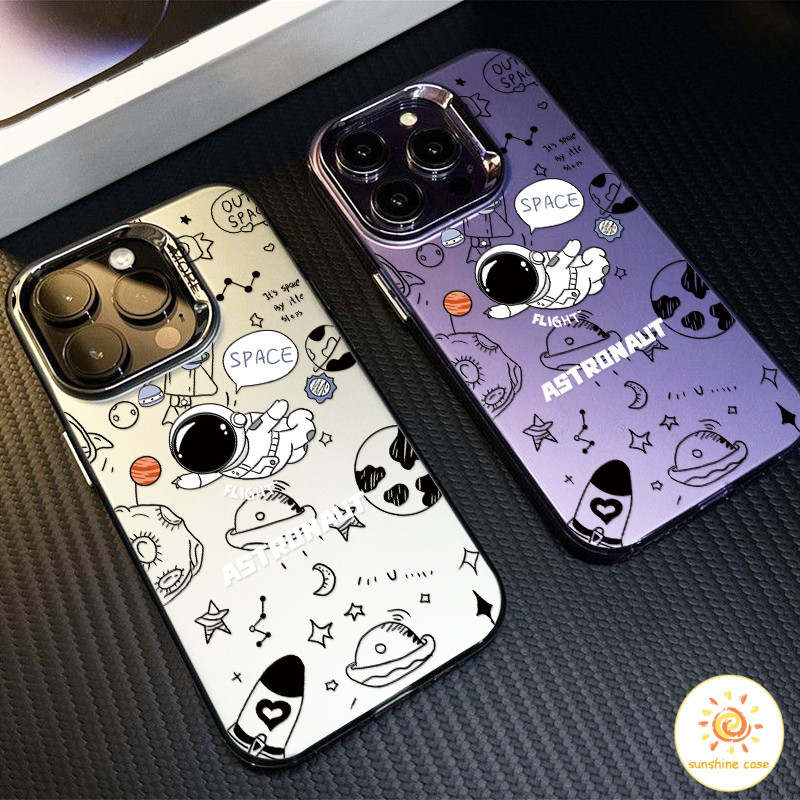GOOD เคส iPhone โลหะสุดเก๋จากแบรนด์ Astronaut 02 ไอโฟน11 For iPhone12 13 14 15Pro MAX X XS XR XS 6 7 8Plus SE2020