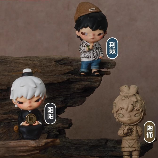 ของแท้ กล่องสุ่ม POPMART Hirono x CLOT Series Hirono v8 Blind Box จีนกังฟู Chinese Kung Fu