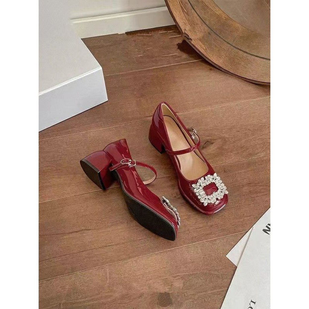 ฝรั่งเศส Retro ส้นสูงรองเท้าหนังสีแดงอารมณ์ Mary Jane รองเท้าผู้หญิง Rhinestone รองเท้าแต่งงานรองเท้