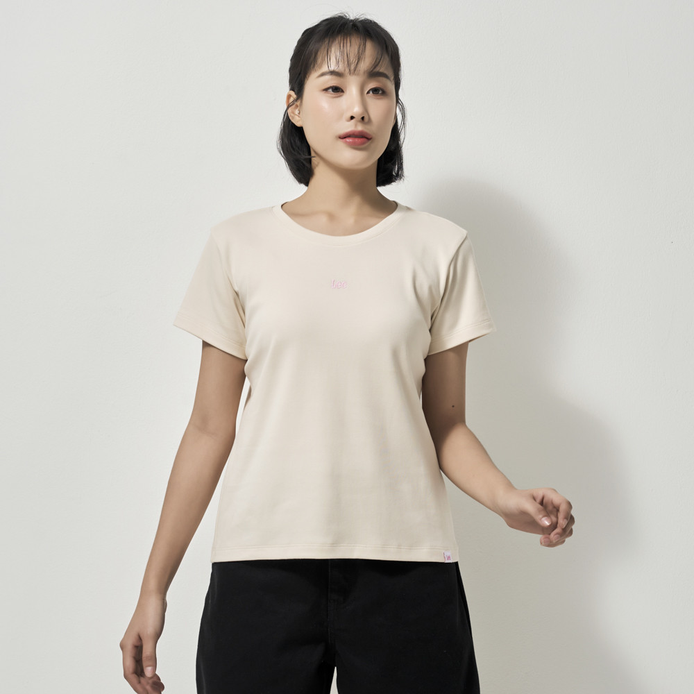 LEE เสื้อยืดแขนสั้นผู้หญิง คอลเลคชั่น Lee Pink รุ่น LE F324WTSSN28 สีเบจ