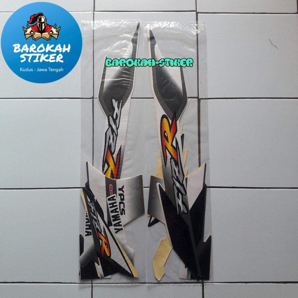 Striping สติกเกอร์รายการเสารถจักรยานยนต์ Yamaha F1ZR fizr fiz r f1 zr Sporty 2001 2002 สีขาวสีดําราย