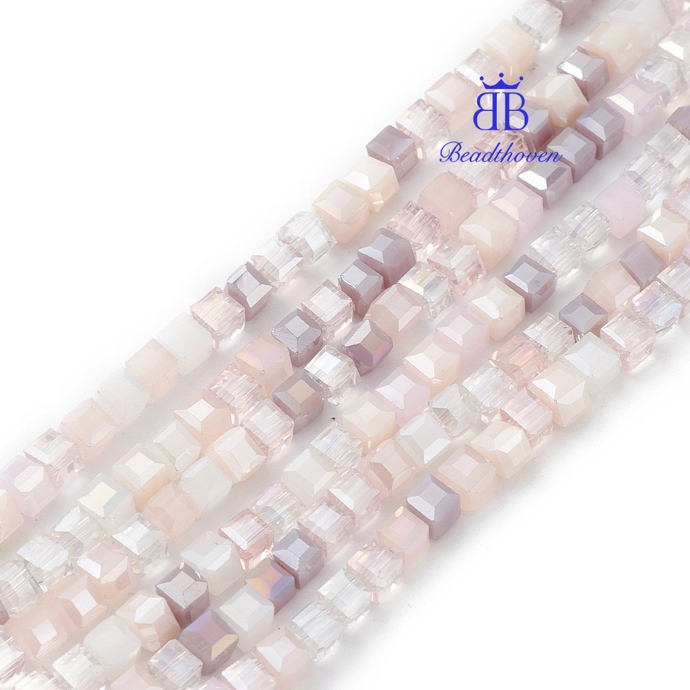 1Strand Gradient สี Electroplate แก้วลูกปัด Strands AB สีชุบ Faceted Cube Misty Rose 4x4x4 มม.: 1.2 