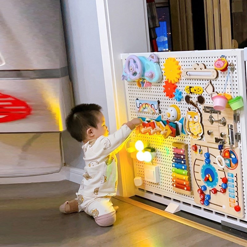 Baby Busy Board Montessori ของเล่น DIY Hole Board วัสดุเพื่อการศึกษาสําหรับเด็กวัยหัดเดิน 1 2 3 ปี