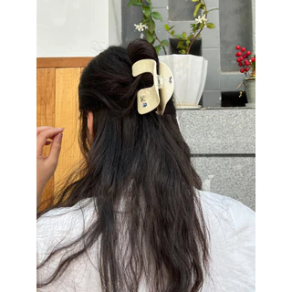 Tagi. Call me Hair Claw Clip เครื่องประดับผมผู้หญิง