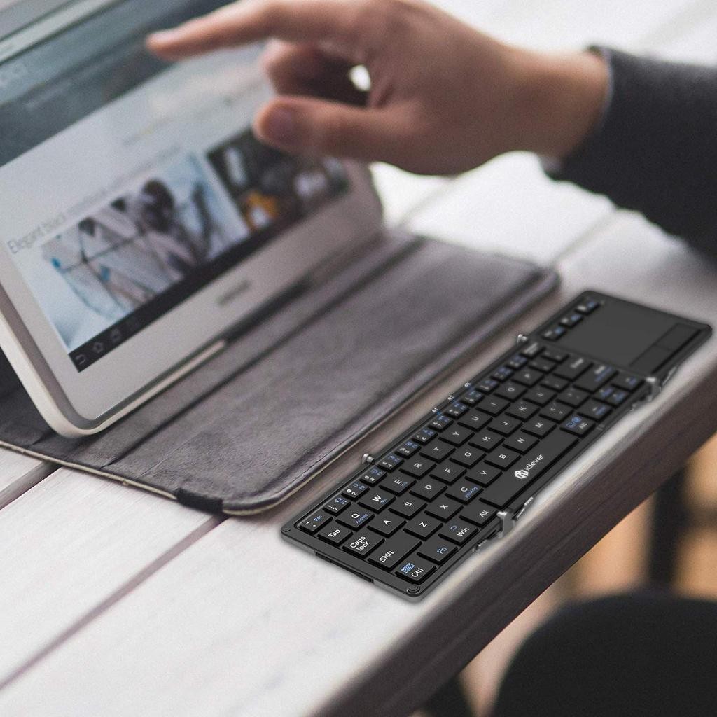 พิมพ์ง่าย iClever BK08 คีย์บอร์ดบลูทูธพับได้ เชื่อมต่อได้ 3 อุปกรณ์พร้อมกัน Folding Keyboard พร้อมทั
