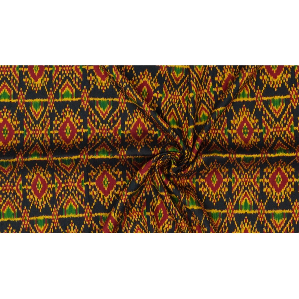 ซิ่น ผ้าไหมมัดหมี่ 3ตะกอ ขนาด1x2เมตร ลายเต่างับ พื้นสีแดง รหัส R2Q-ME-66-0820671108