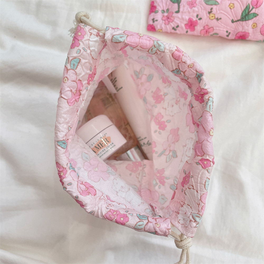 น่ารักการ์ตูนหมีเชอร์รี่ดอกไม้ เชือกรูด กระเป๋าจิปาถะออแกไนเซอร์กระเป๋าแบบพกพามัลติฟังก์ชั่กันฝุ่นลิปสติกถุงเก็บเหรียญมินิถุงผ้า