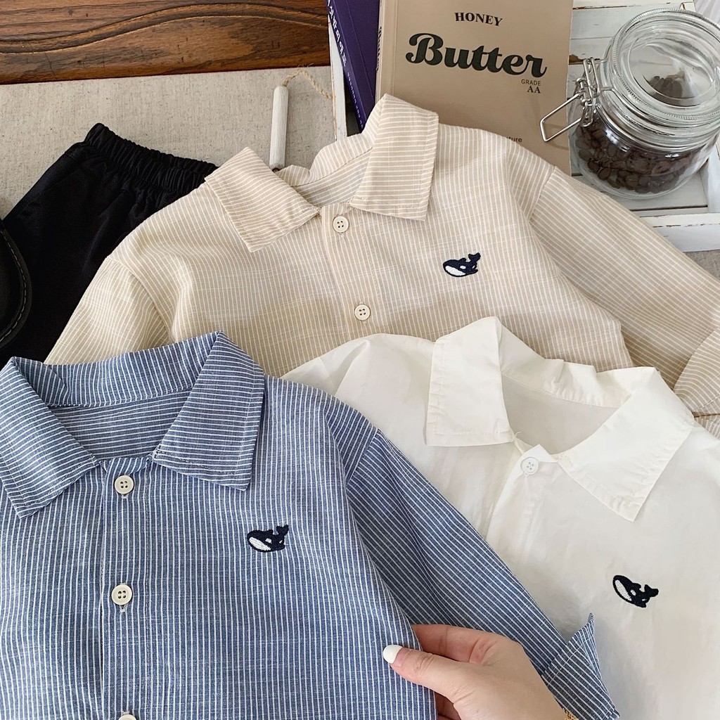 เสื้อเด็กผู้ชาย 2024 ใหม่สีทึบลายสก๊อตเย็บปักถักร้อยลายการ์ตูนอเนกประสงค์ด้านบน - รูปที่ 2