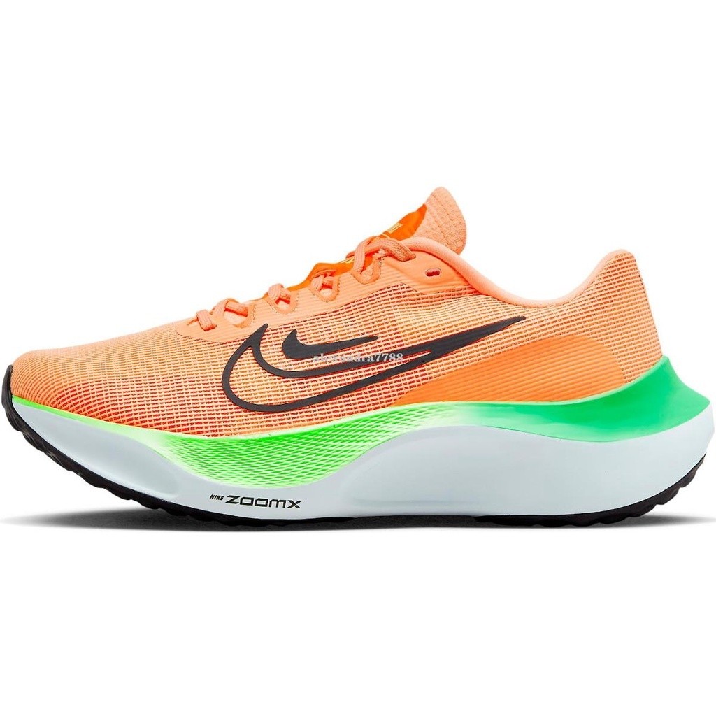 Nike ZOOM FLY 5สีส้มเขียวระบายอากาศน้ำหนักเบารองเท้าวิ่งกีฬาแมทช์ลุคง่ายรองเท้าผู้หญิง DM8974-800 3r