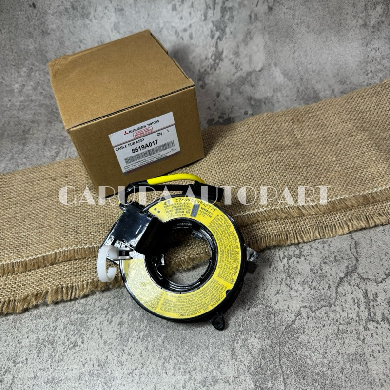 สายเกลียวแตร Mitsubishi Pajero Sport 2007-2015 8619A017