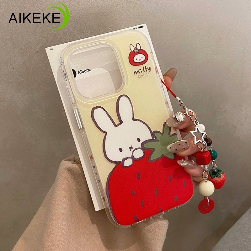 น่ารักกระต่ายสําหรับ Huawei Nova 13 12 11 10 Youth 9 Ultra Lite 8 7 6 SE 5 Pro Y90 Y70 น่ารักสตรอเบอร์รี่สร้อยข้อมือเคสโทรศัพท์กรณีสตรอเบอร์รี่ครีมสีขาวใสปกหลัง