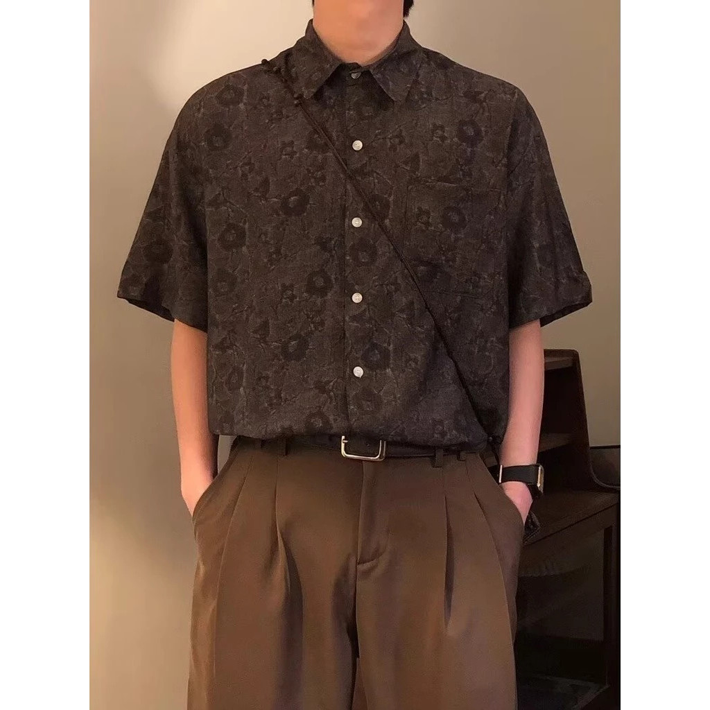 ฮันลู เสื้อเชิ้ตแขนสั้นฤดูร้อนแฟชั่นเยาวชนที่มีลวดลายและเข็มขัดที่ไม่ซ้ํากัน