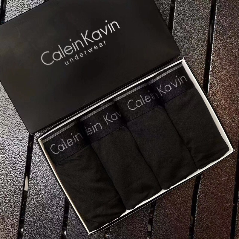 UR  ( 1 เซ็ต 4 ตัว )  กางเกงในผู้ชายขาสั้น กางเกงในบ็อกเซอร์ Boxer เนื้อผ้านิ่ม สวมใส่สบาย ระบายอากาศได้ดี