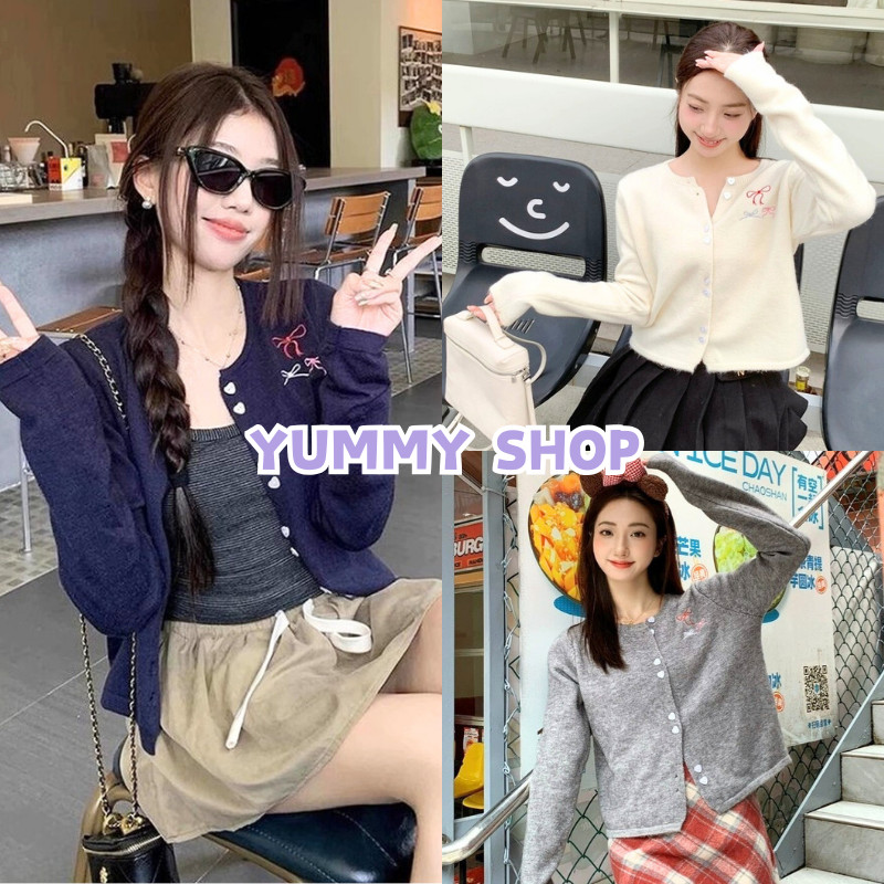 🎀Yummy Shop🎀พร้อมส่ง【Z043】เสื้อไหมพรมคาดิแกรน กระดุมหัวใจ น่ารัก ดีเทลปักลายโบว์